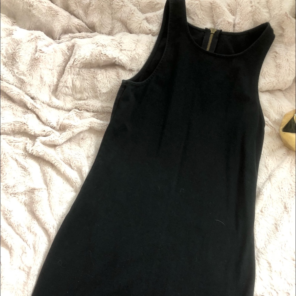 LBK super cute with back zipper detailing